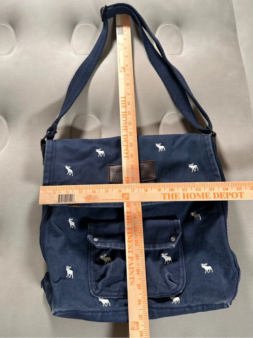 Abercrombie & Fitch Navy Blue Canvas Vintage Retro Messenger Sling Bag Y2K 2000s